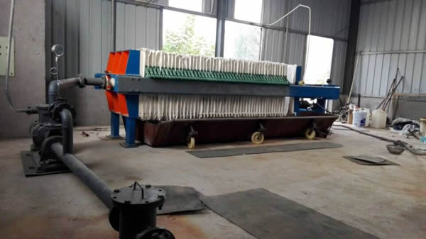 外包不銹鋼板框壓濾機